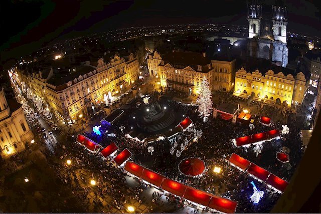 Restaurantes Mercado Navideño de la Plaza de la República