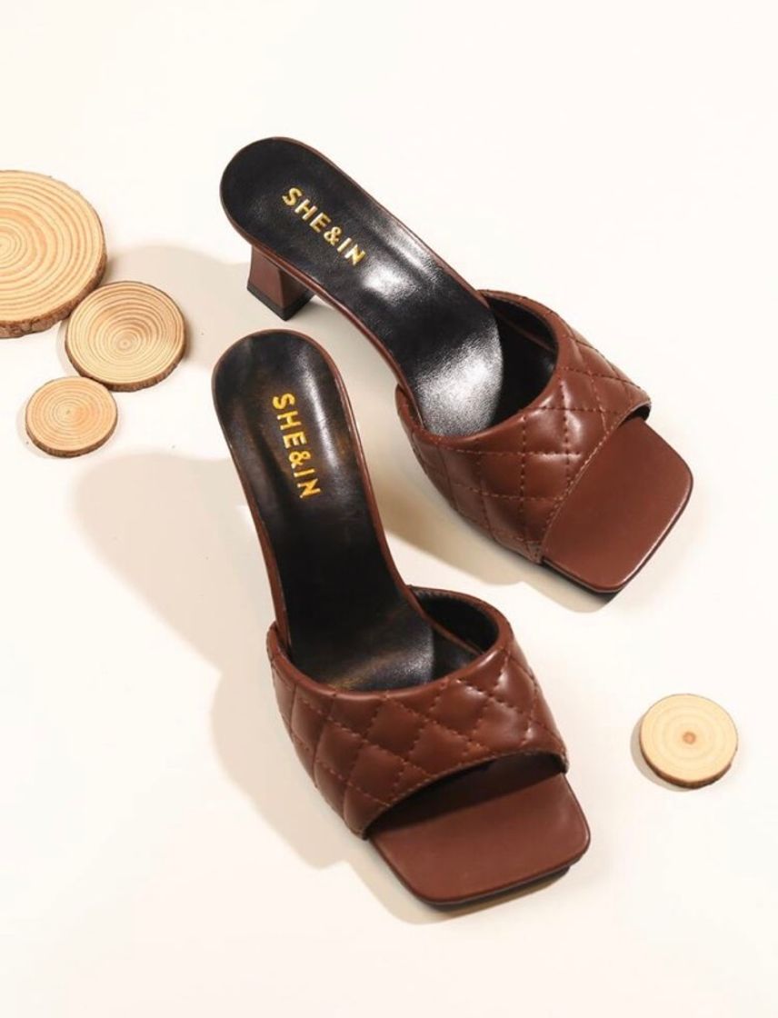 Mules de tacón de punta abierta