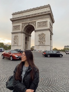 Lugar Rue de l'Arc de Triomphe