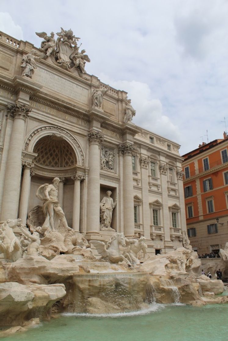 Place Fontana di Trevi