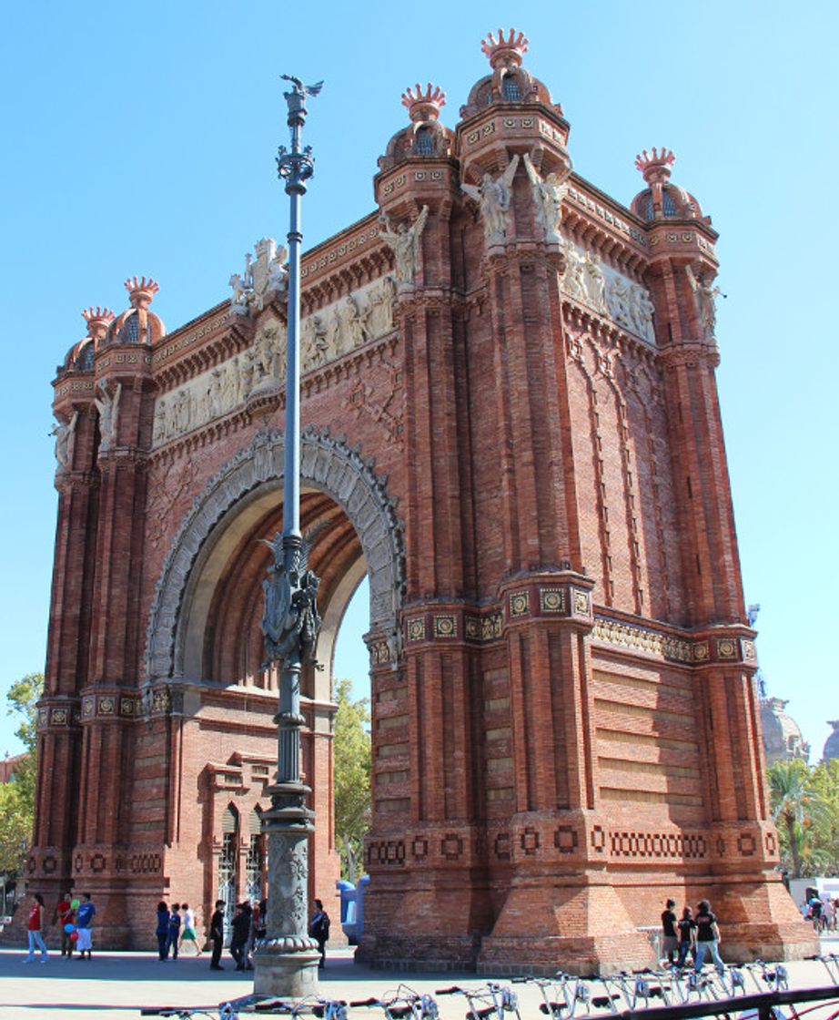 Place Arc de Triomf