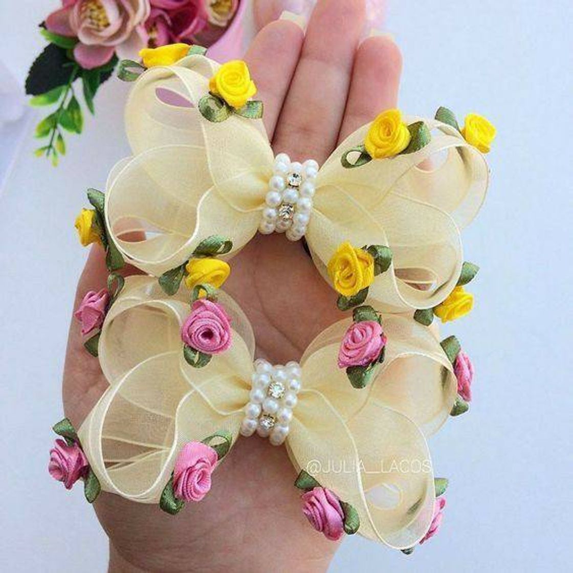 Social Laços com flores 