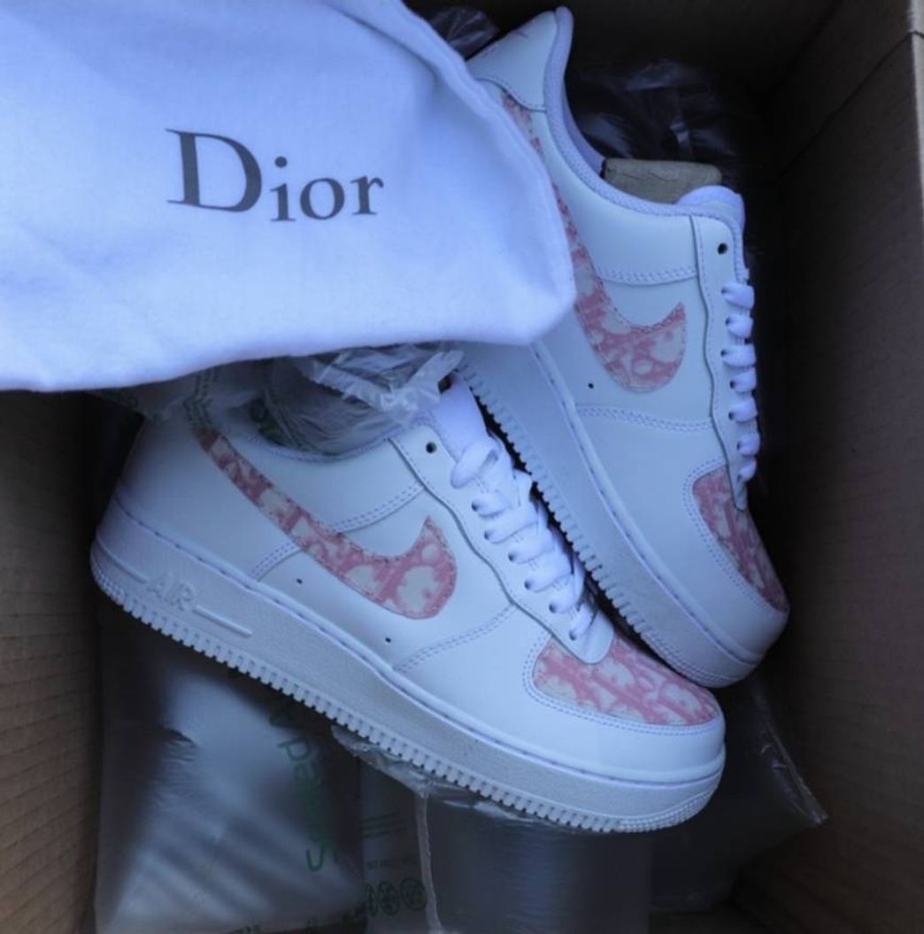 Moda Dior 1’s pink edition