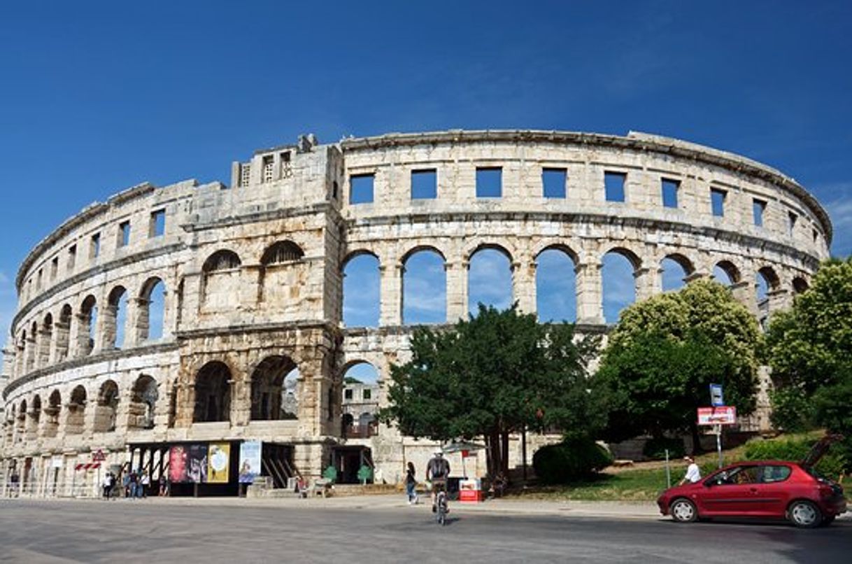 Lugar Arena de Pula