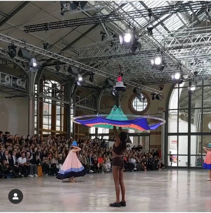 Fashion Issey Miyakeusa en la Paris fashion week