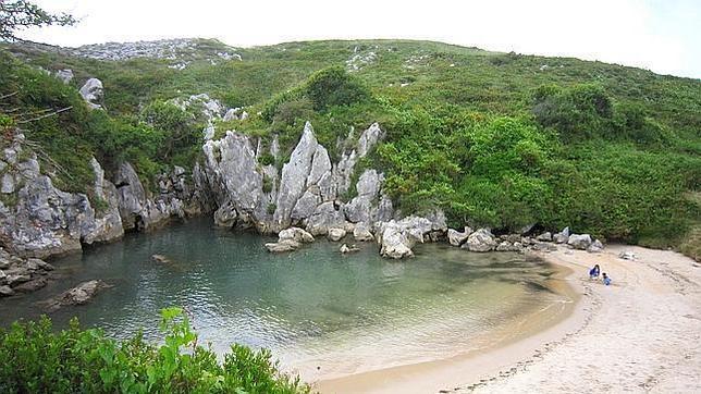 Lugar Playa de Gulpiyuri