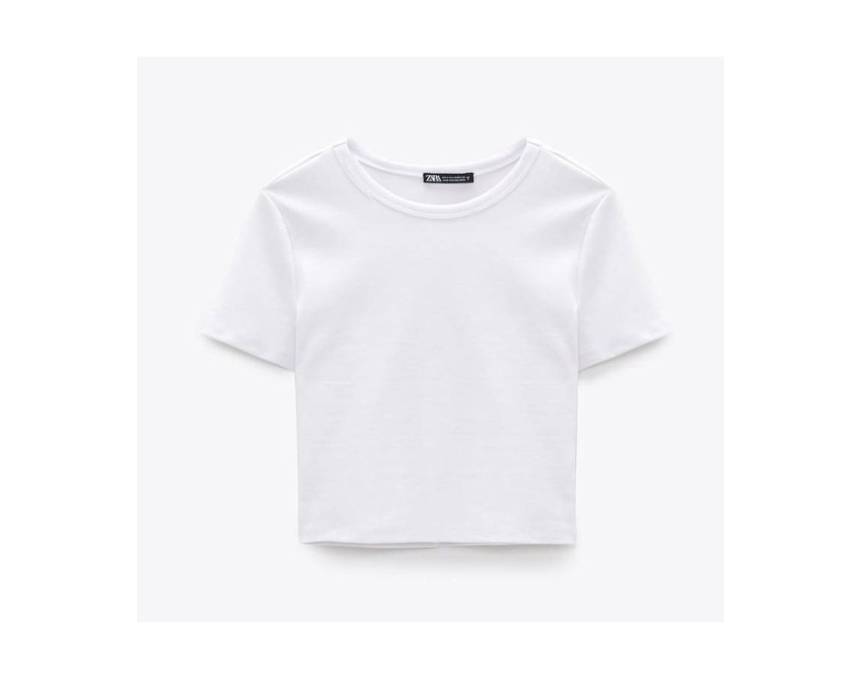 Moda Camiseta cropped blanca básica ZARA