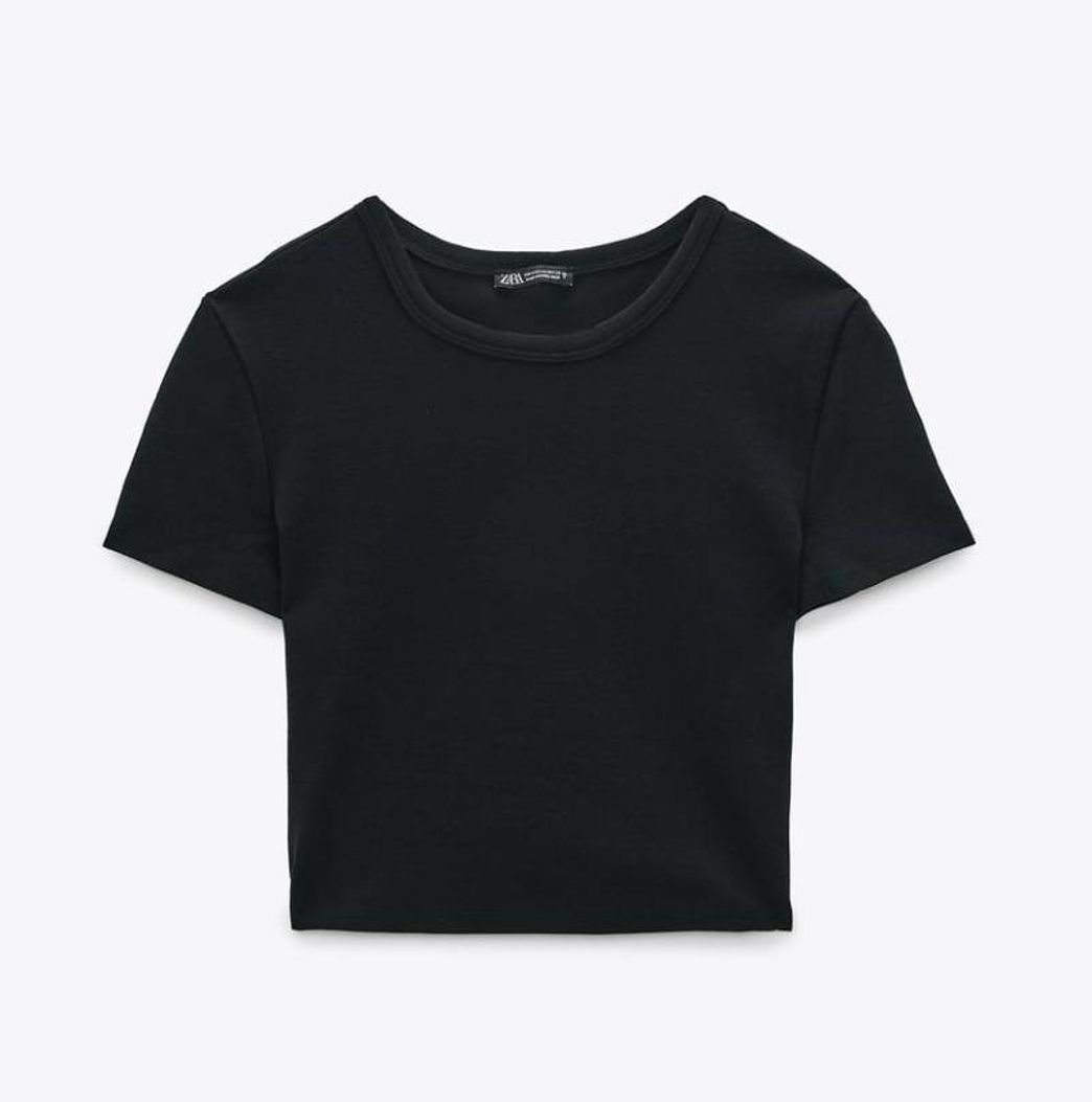 Moda Camiseta cropped básica negra ZARA