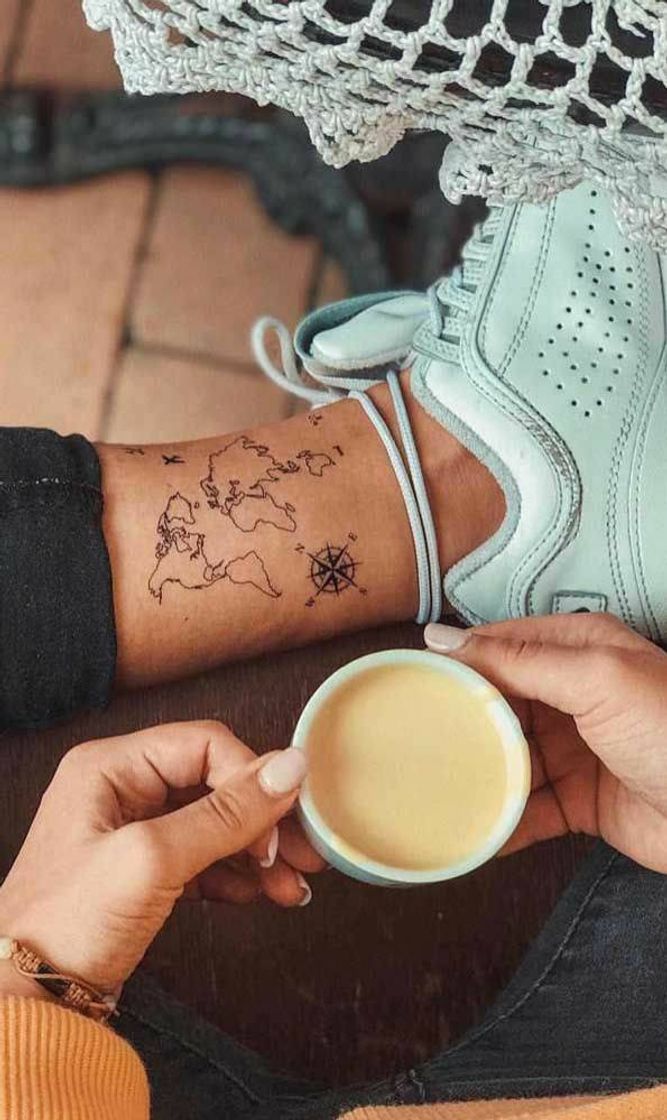 Moda inspiração de tatuagem