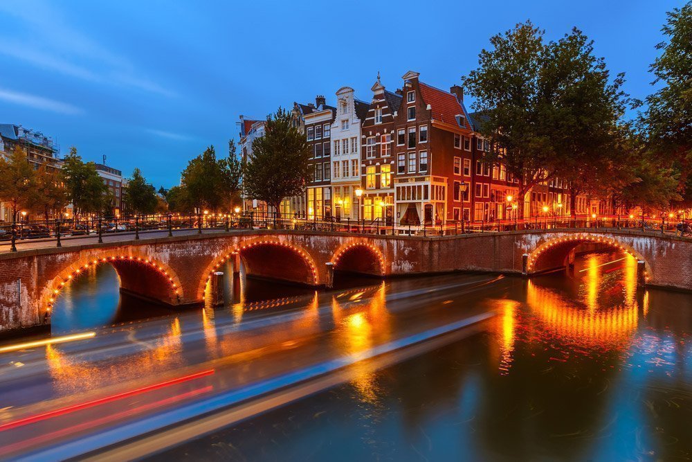 Place Canales de Ámsterdam