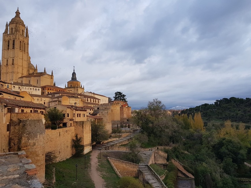 Lugar Muralla de Segovia