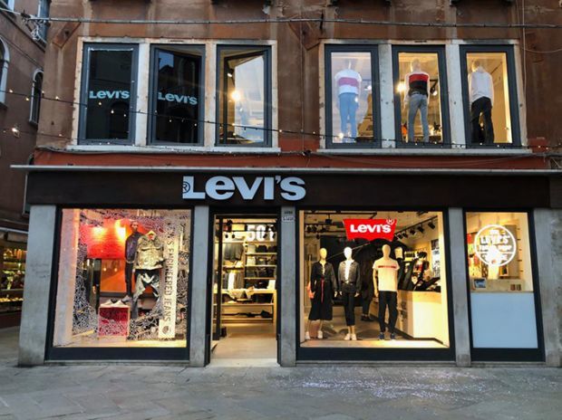 Places Levi's® Store