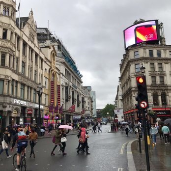 Lugar Piccadilly Circus