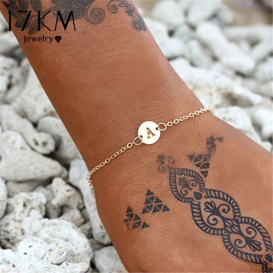 Productos Pulsera o tobillera con la letra que quieras en dorado 