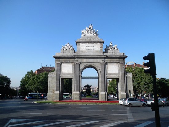 Place Puerta de Toledo