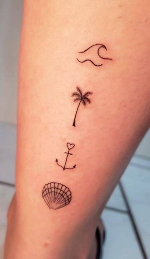 Tatuagem feminina 🌴