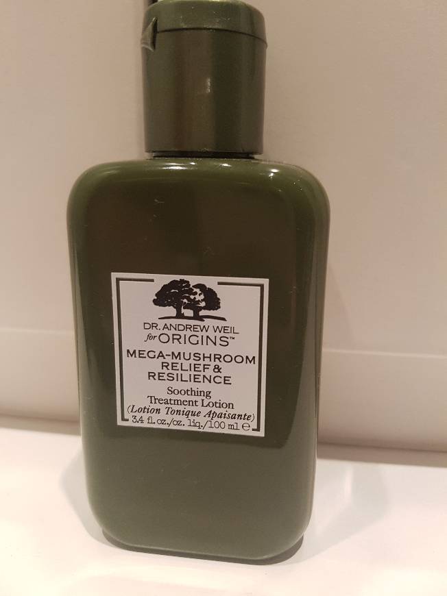 Fashion Mega-Mushroom Relief & Resilience Soothing Treatment Lotion