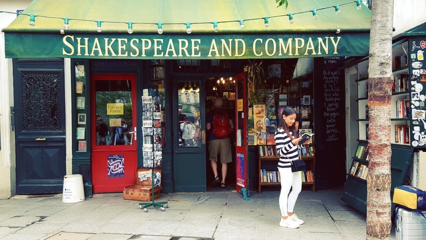 Place Shakespeare & Company