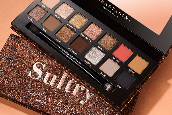 Productos Paleta de sombras Sultry Eye Shadow Palette de Anastasia Beverly ...