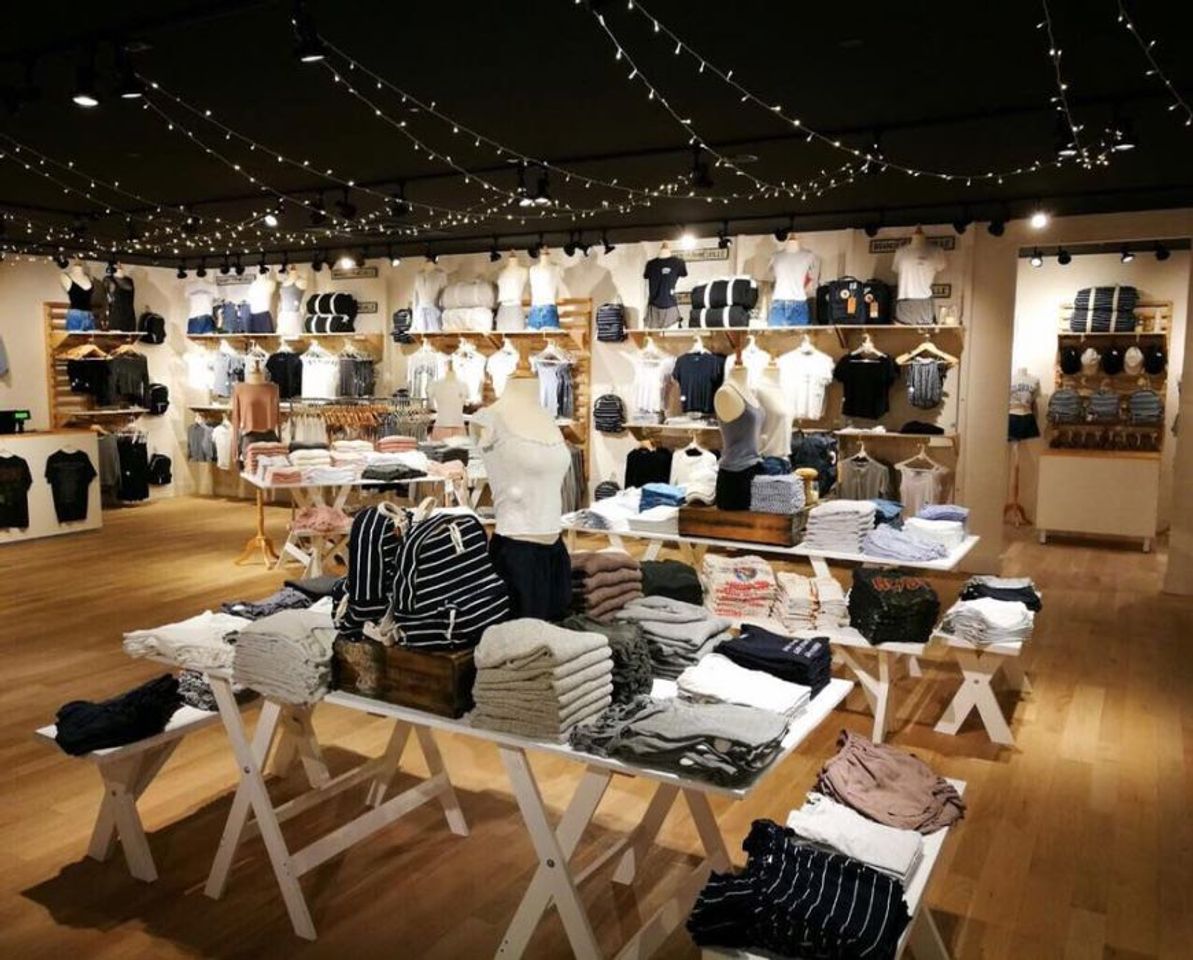 Place Brandy Melville - Passeig De Gràcia