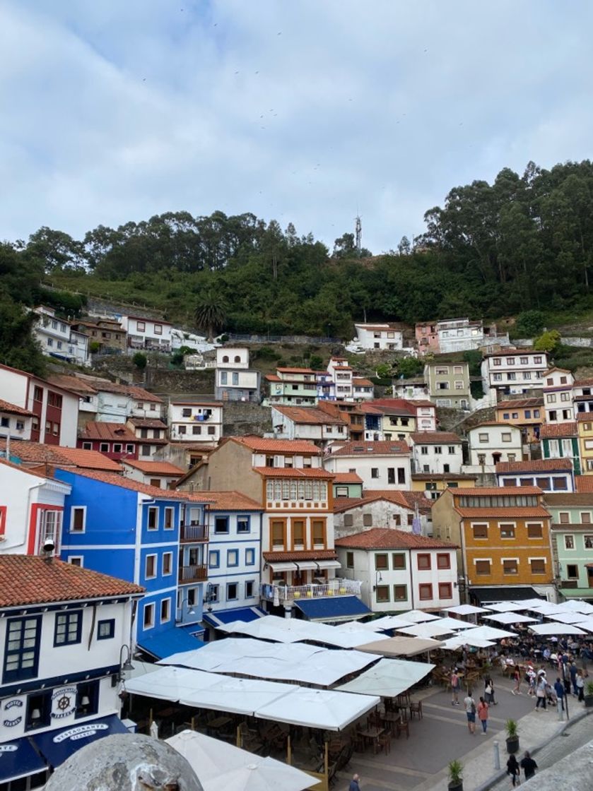 Place Cudillero