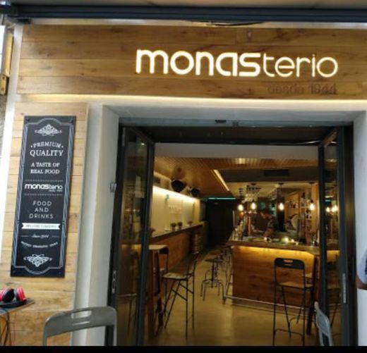 Bar Monasterio