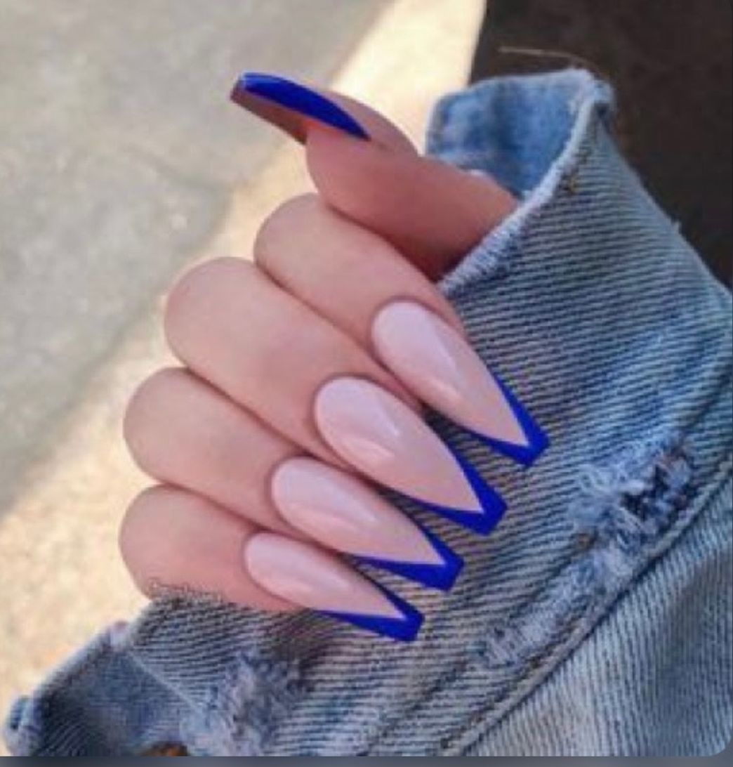 Moda Unhas ballerina azul com nude 