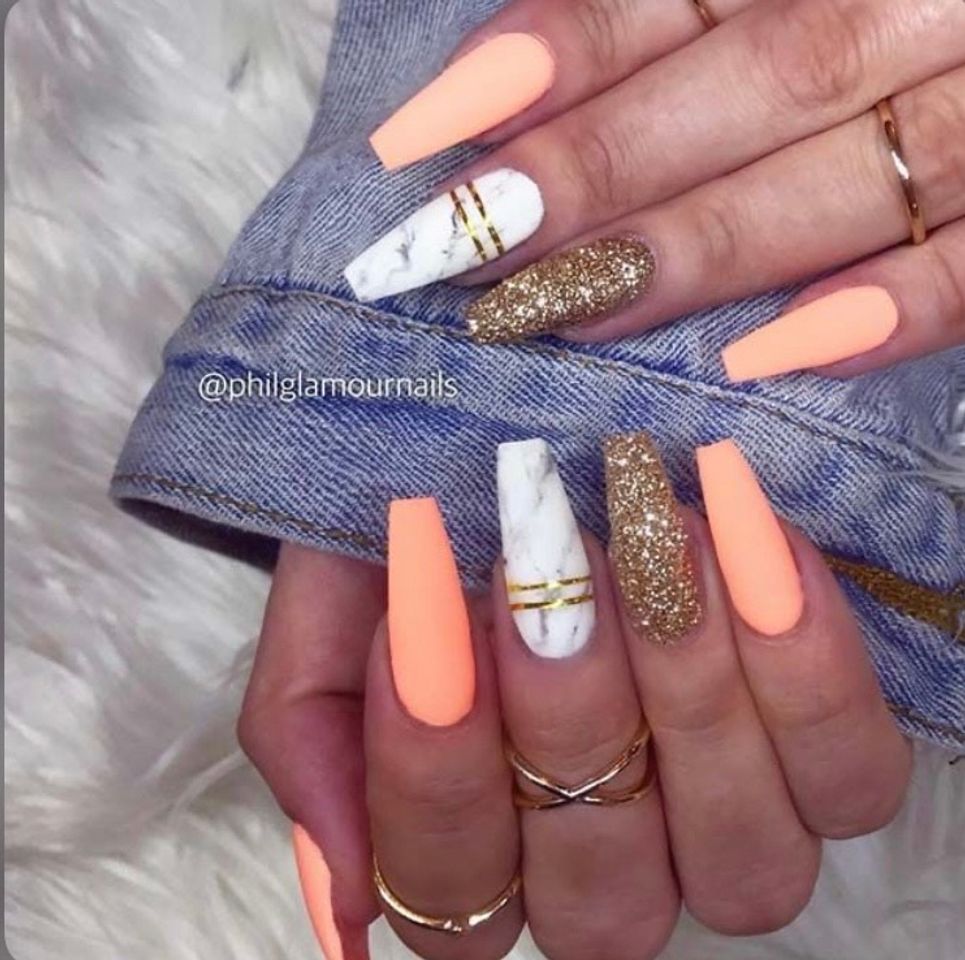 Moda Neon Nail Designs 