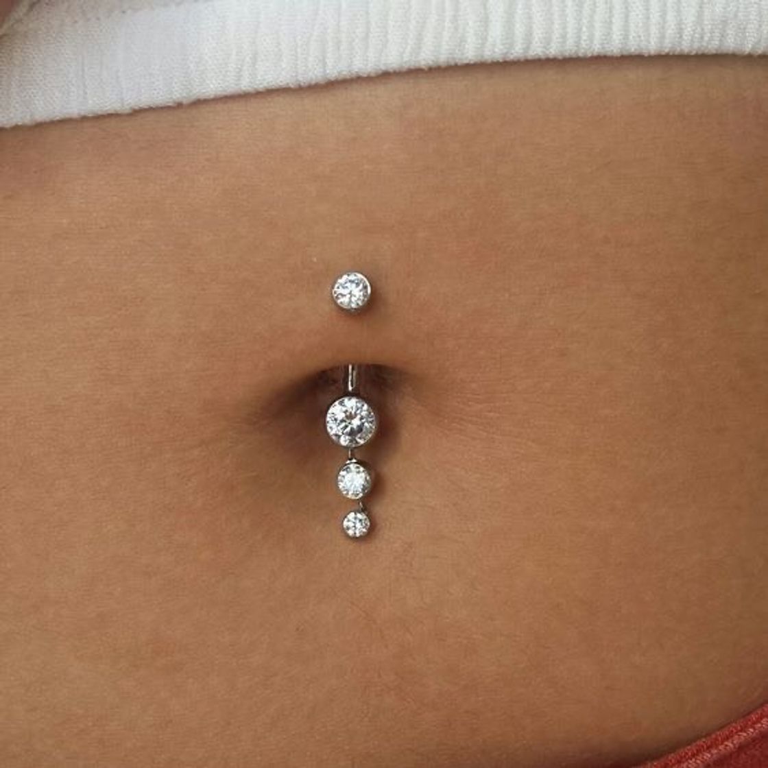 Moda Piercing no umbigo 