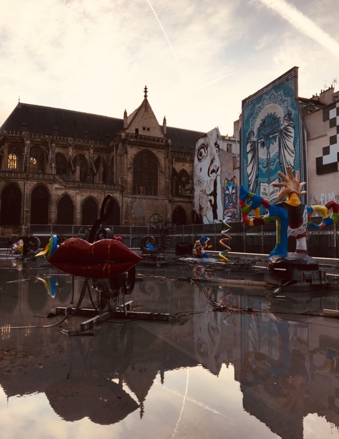 Place Stravinsky Fountain