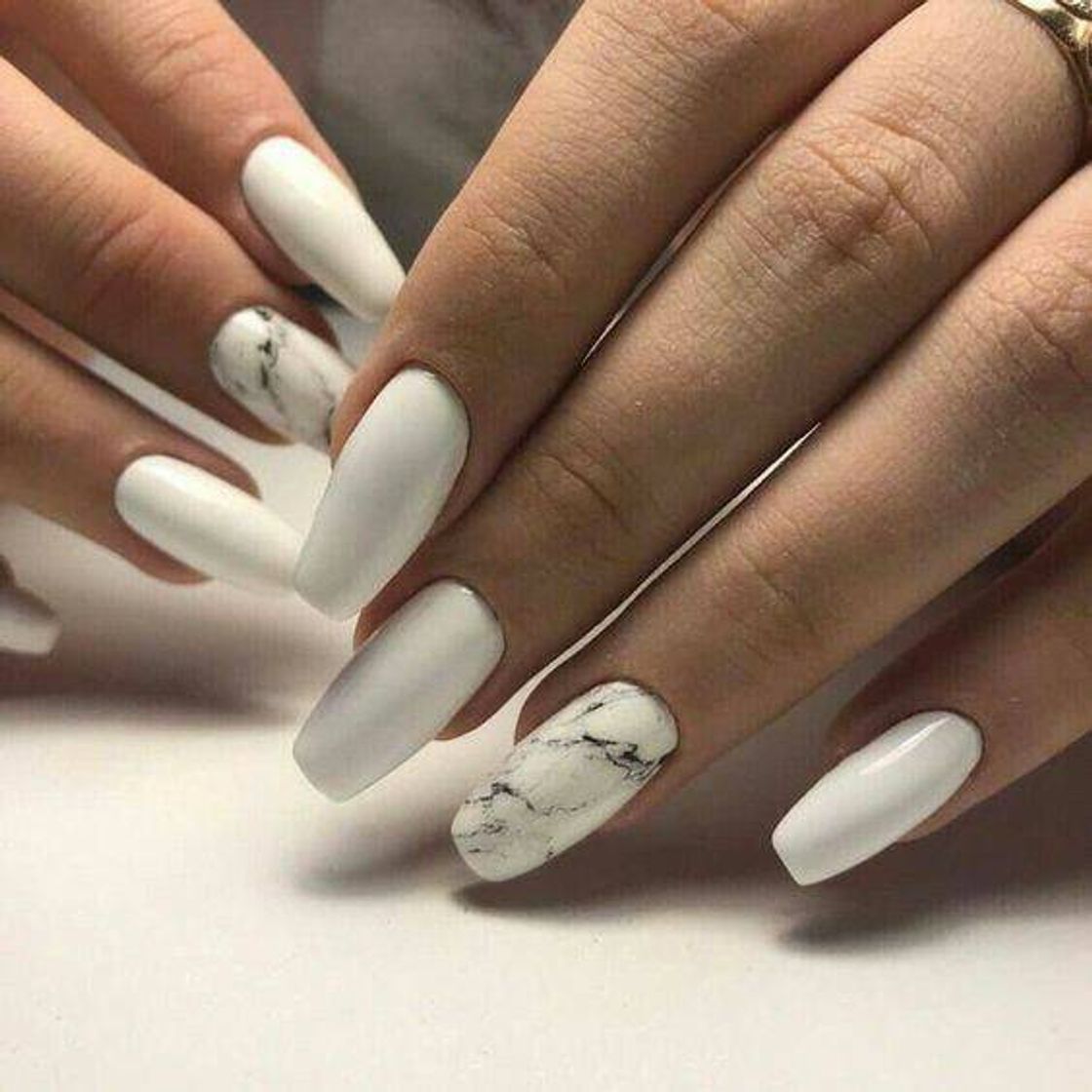 Moda Uñas Esculpidas 