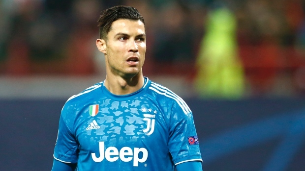 Social Cristiano Ronaldo 'is not a problem,' says Juventus coach Maurizio ...