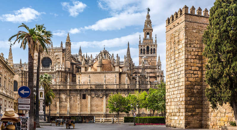 Places La Giralda