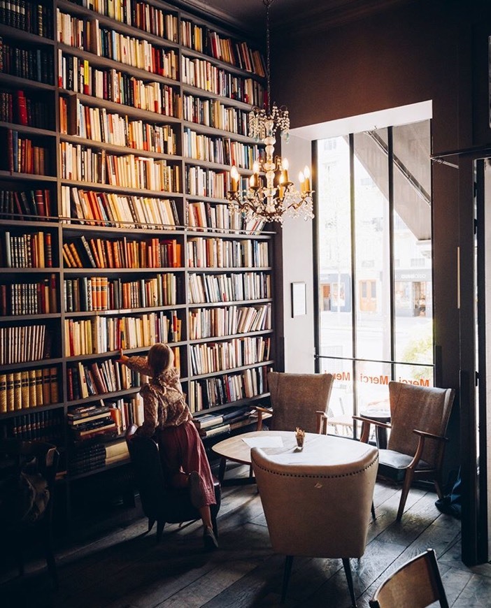 Lugar Used Book Café