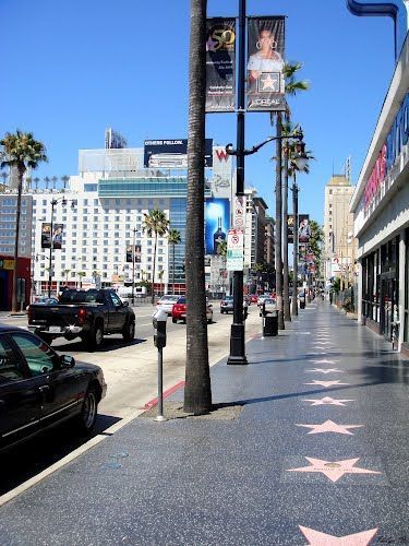 Lugar Hollywood Boulevard