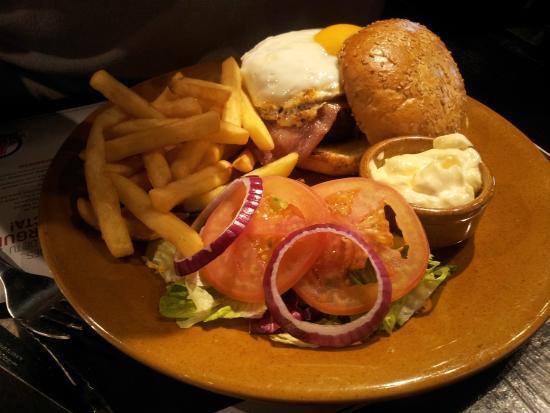 Restaurants Foster Hollywood's Lagoh Sevilla