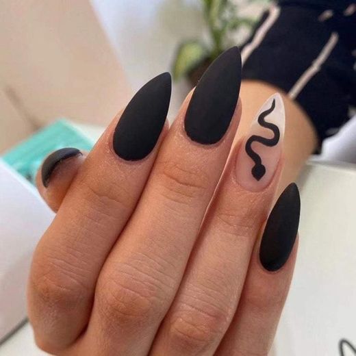 Snake nails 🐍