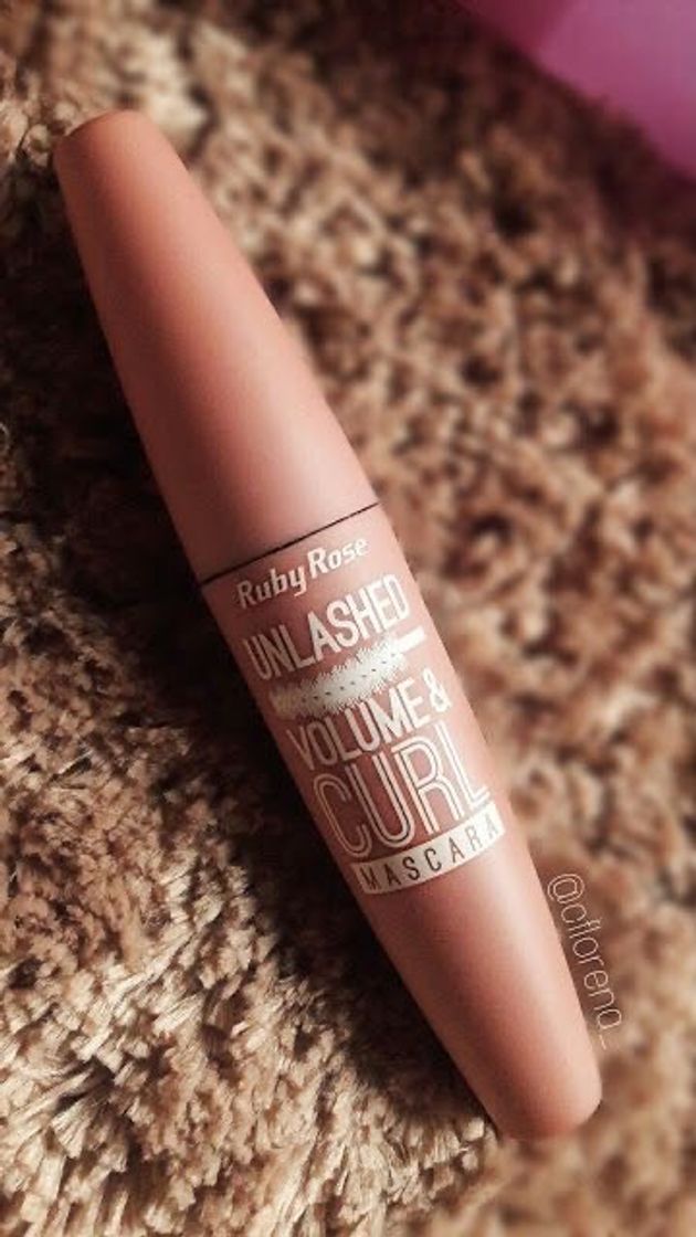 Social eyelash mask