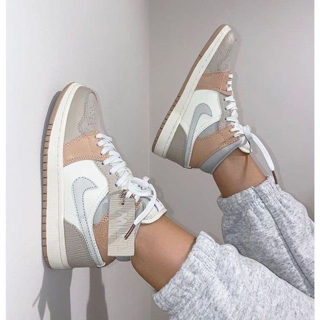 Social Air Jordan 1