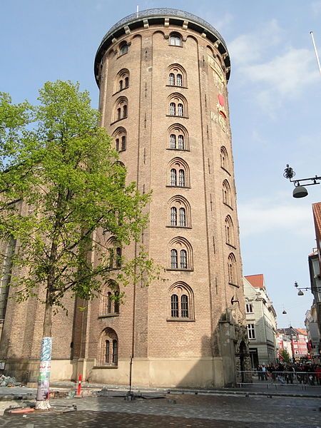 Place Round Tower