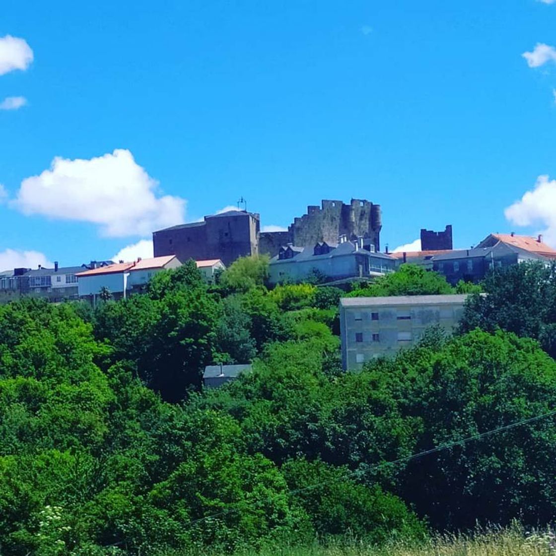 Lugar Castillo de Castro Caldelas