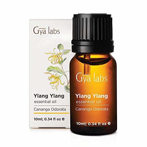 Belleza Aceite esencial de ylang ylang: resplandor nutritivo para una limpieza profunda y