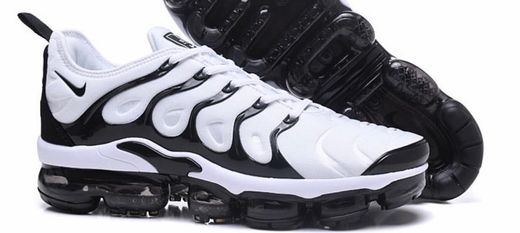 Nike Air Vapormax Plus, Zapatillas de Gimnasia Unisex Adulto, Negro