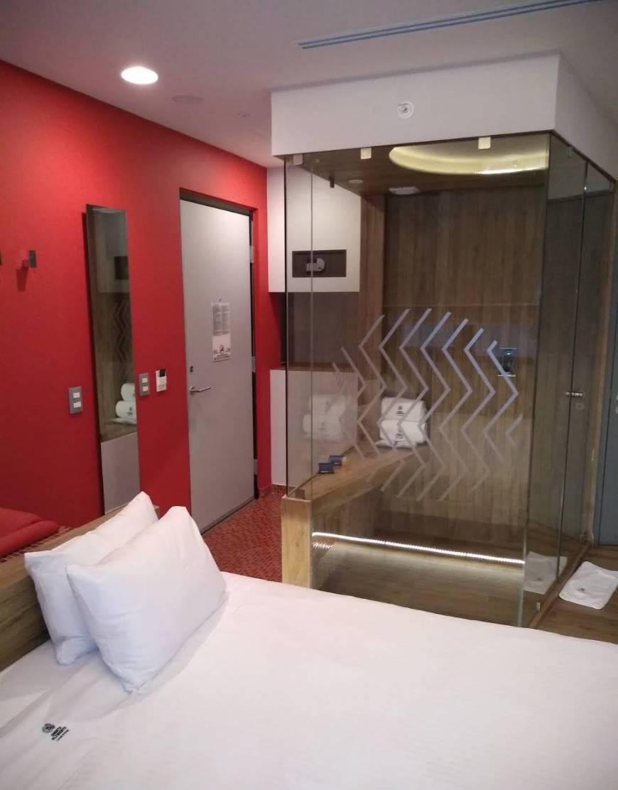 Lugar Hotel Quinto Elemento - Love Suites