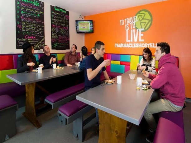 Place Snoozles quay street tourist hostel