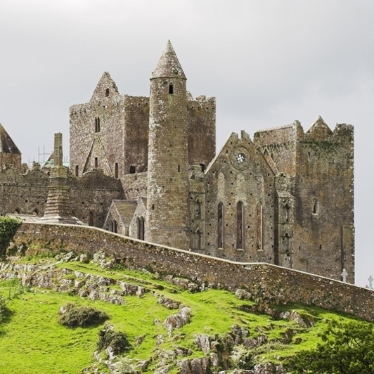 Place Rock of Cashel

Moor, Cashel, Co. Tipperary, Irlanda
+353 62