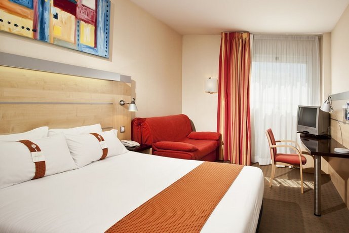 Lugar Holiday Inn Express Madrid - Rivas