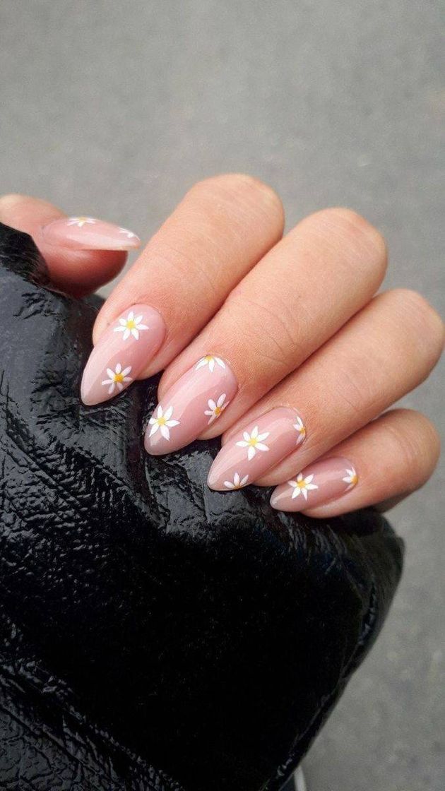 Fashion Olha essa unha, que delicadeza!! 💅🏼💖