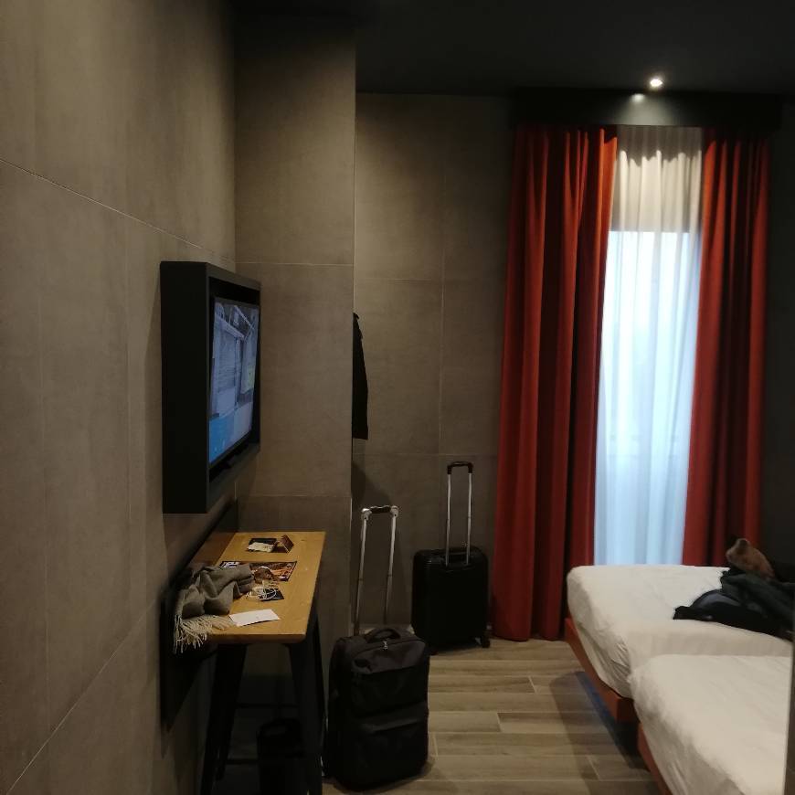Place J24 Hotel Milano