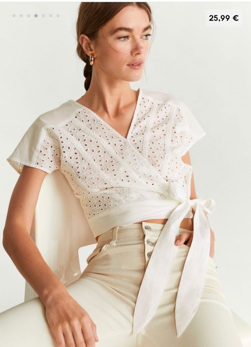 Fashion Blusa detalles calados - Mujer | Mango España